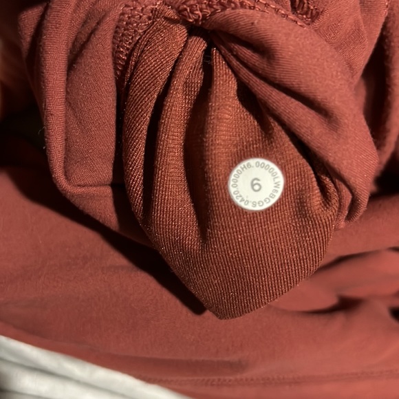 lulu align tights - Picture 2 of 2